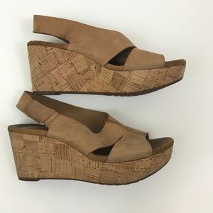 clarks women's caslynn lizzie wedge sandal